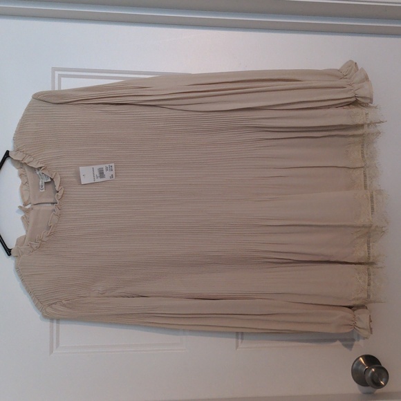 Cato Beige Pleated Lace Trim Blouse - Size 18/20W - Picture 1 of 7